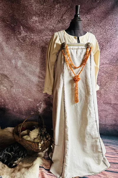 Fenrir & Freya - Idun Linen Apron Dress
